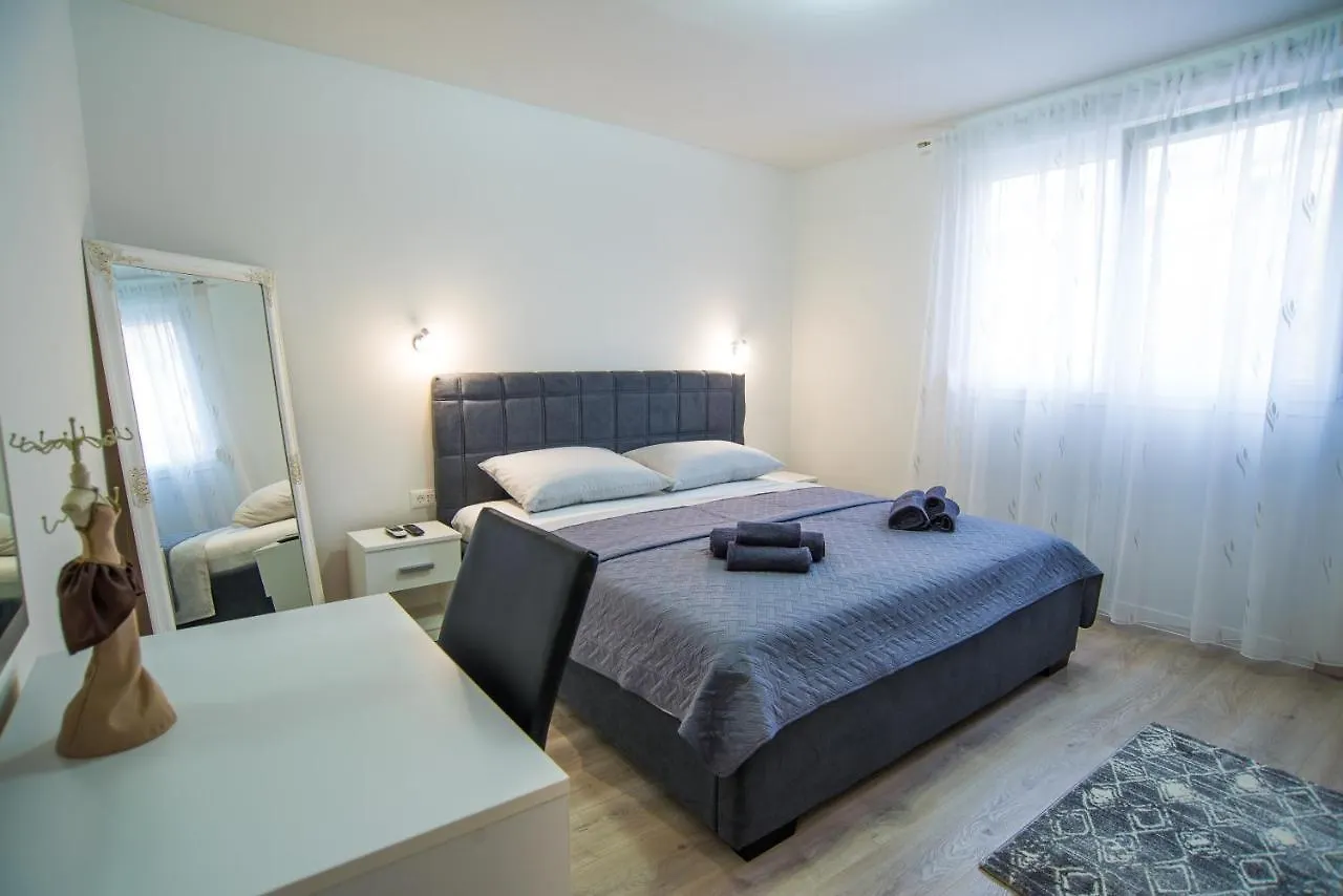 Too Sweet Apartment 1 Split
